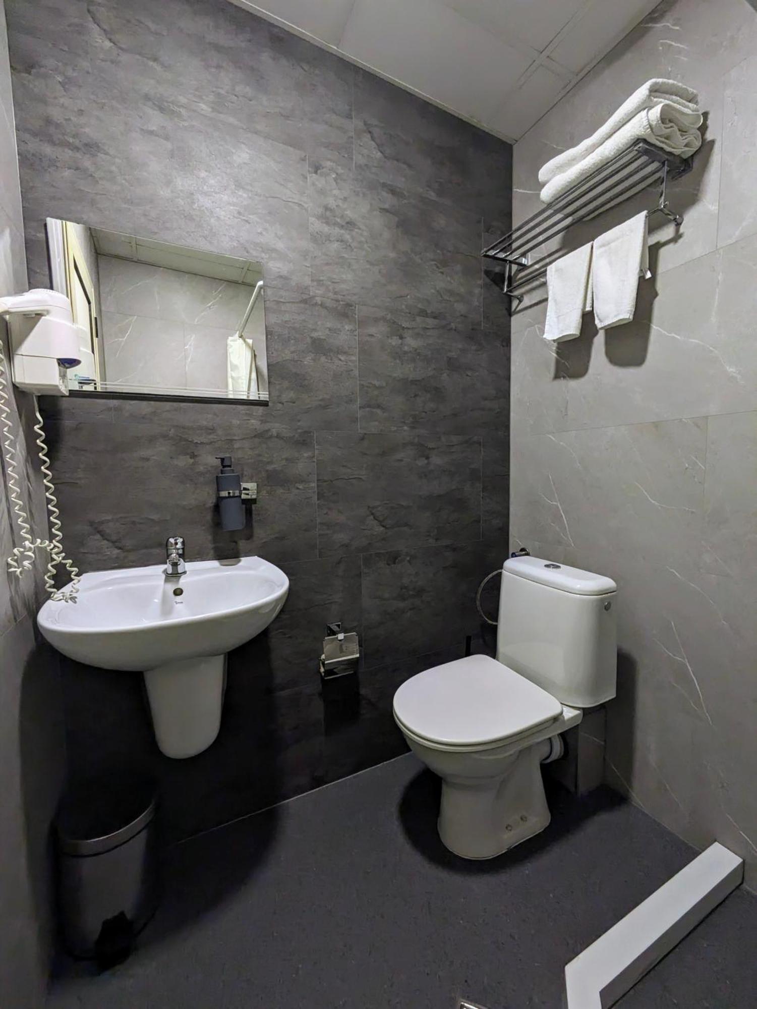 Hotel La Roka Eski Zağra Dış mekan fotoğraf